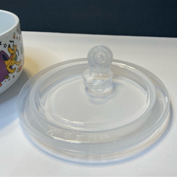 Disney Mickey and Friends Halloween Ceramic Storage Bowl with Vented Lid - Picture 11 of 13